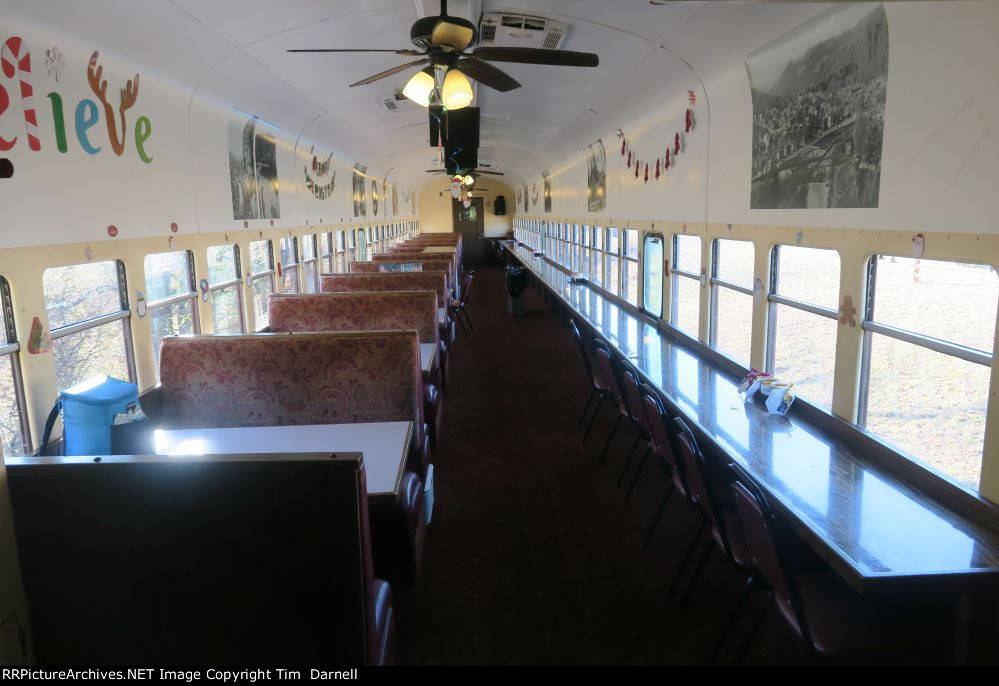 DLS PRR 1805 interior